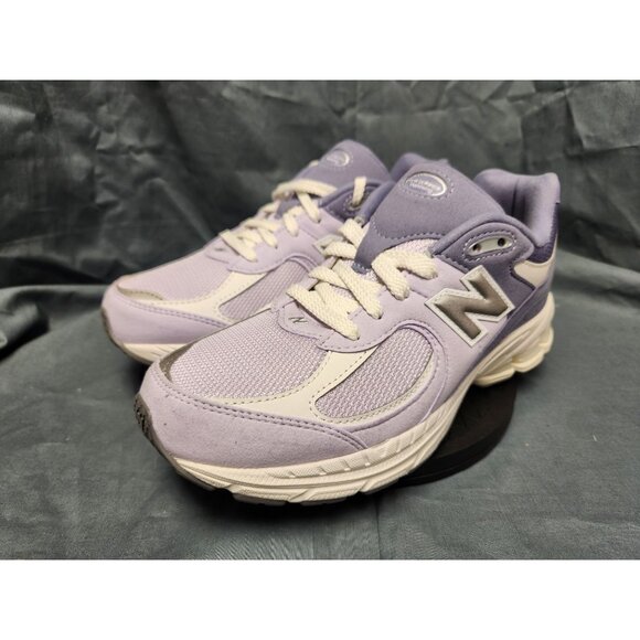 New Balance 2002 Sneakers GC2002PK Mesh Purple White Girls Size 5 NEW IN BOX! - Picture 4 of 11